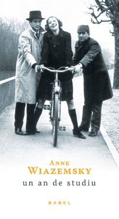 Povestea de dragoste a actriței Anne Wiazemsky cu regizorul Jean-Luc Godard prinde viață în romanul „Un an de studiu“