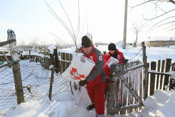 Crucea Roșie Română și Canon România ajută persoanele afectate de ger și înzăpeziri, din județele Constanța și Tulcea