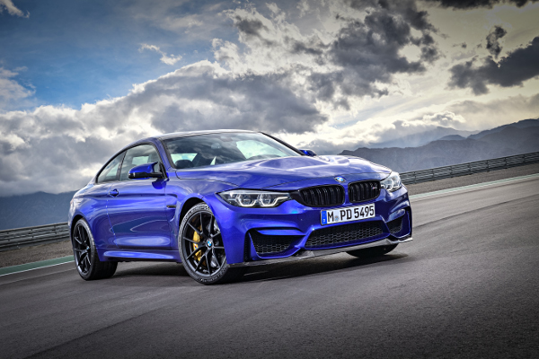 Noul BMW M4 CS, performanţă exclusivă