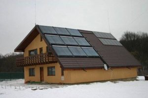 casa panouri fotovoltaice