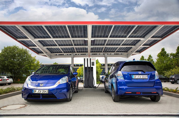 Europe’s most advanced public electric vehicle charging station opened at Honda R&D Europe