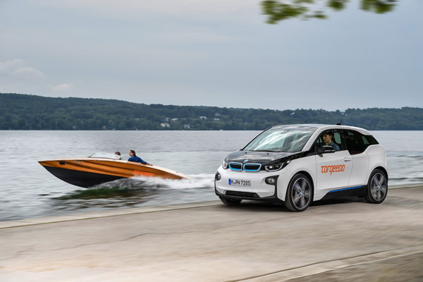BMW i propulsează acum şi mobilitatea electrică pe apă