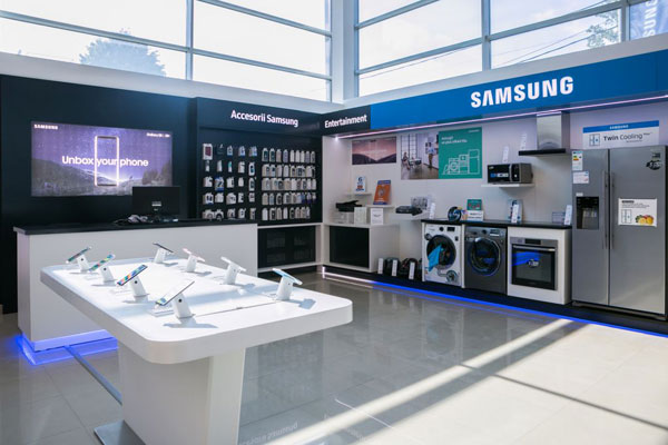 Samsung Plaza Vest, cel mai mare centru de service din România, oferă servicii noi după modernizare