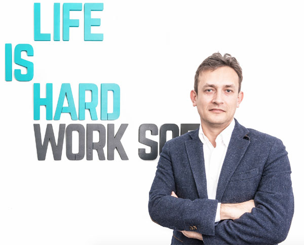 Un nou proiect al companiei LIFE IS HARD: 24Auction.ro, platforma B2B de licitatii pentru lichidarea rapida a stocurilor de marfa