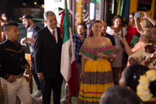 Petrecere autentică mexicană de Ziua Națională a Mexicului