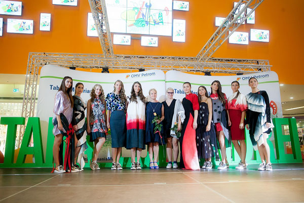 Articole vestimentare donate de celebrități transformate de elevii din Tabăra Meseriașilor din Țara lui Andrei