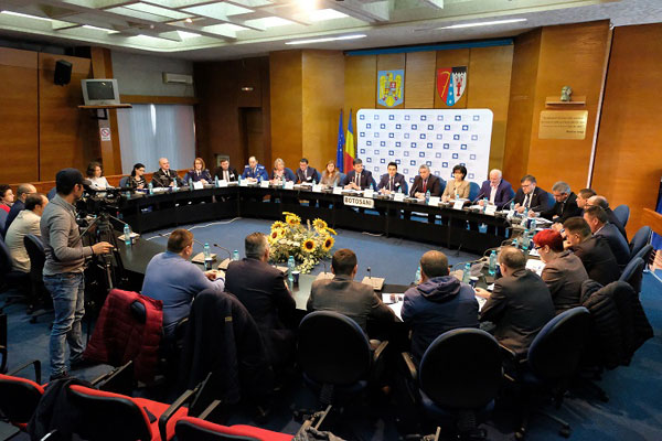 Asociația ACTIV și reprezentanții partidelor politice parlamentare din Botoșani au semnat Pactul local pentru combaterea traficului ilicit