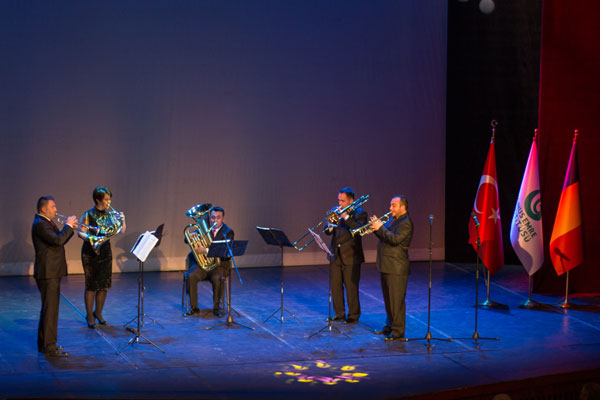 Acorduri de jazz turcesc pe scena Teatrului Național București
