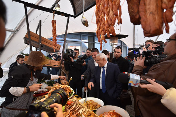 Kaufland România și Cooperativa Țara Mea inaugurează primul program național pentru carne de porc 100% românească