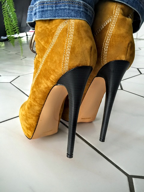 high heels pixabay