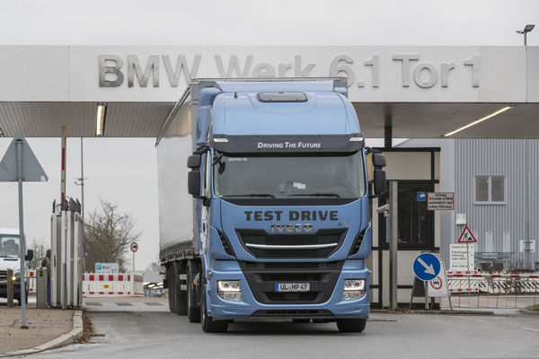 BMW Group testează camioane cu GNL pe ruta Steyr la Regensburg
