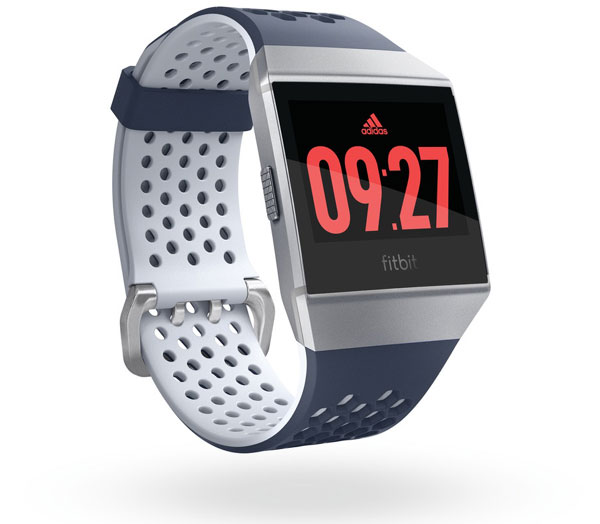 Ceasul Fitbit Ionic: adidas disponibil pentru precomandă