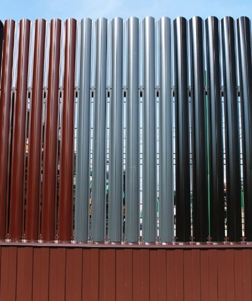 Șipcile de gard metalice Wetterbest, o alternativă modernă la șipcile de gard clasice