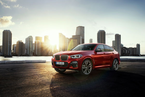 6 premiere BMW şi MINI au fost prezentate de Automobile Bavaria Group la Salonul Internaţional de Automobile Bucureşti