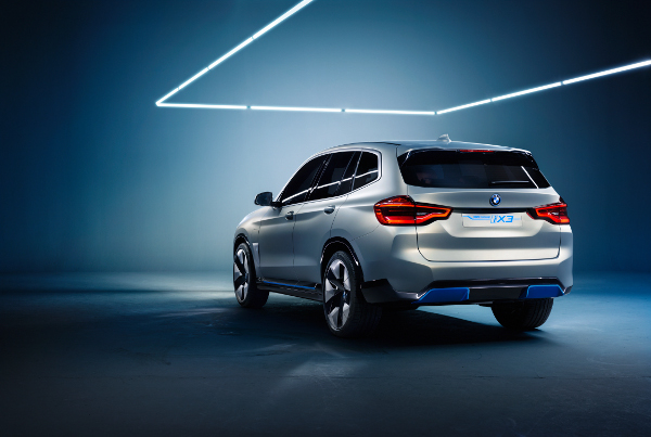 BMW iX3 Concept