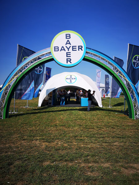 Bayer România lansează Centrul de Inovaţie Agrotehnologică Bayer, platformă ce susține agricultura viitorului în zona de vest a României