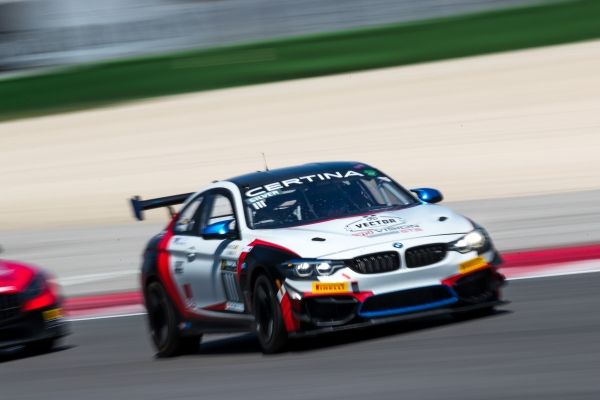 GT4 European Series: Răzvan Umbrărescu aduce prima victorie din istorie pentru BMW M4 GT