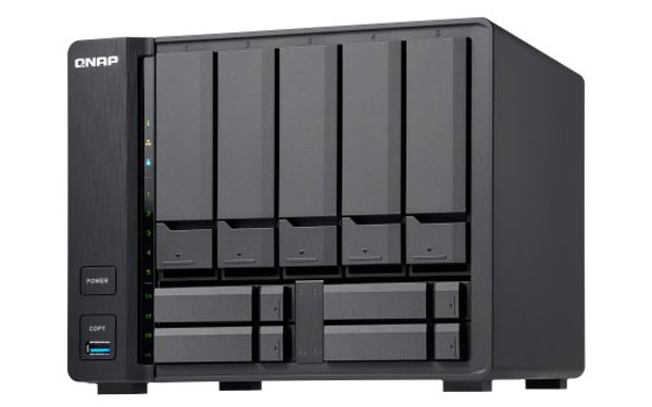 QNAP completează linia de servere NAS cu 9 sertare, prin introducerea modelului premiat TVS-951X