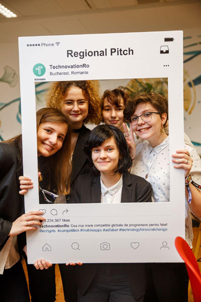 Elevele românce care au câștigat Technovation Challenge by UPC pleacă luni, 6 August, în Silicon Valley