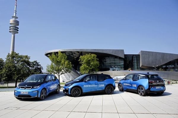 BMW i oferă soluţii de mobilitate pentru The Ocean Cleanup