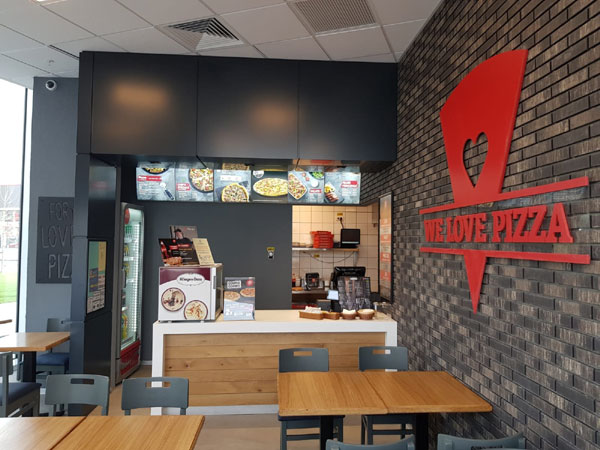Oradea devine un punct important pe harta Pizza Hut Delivery