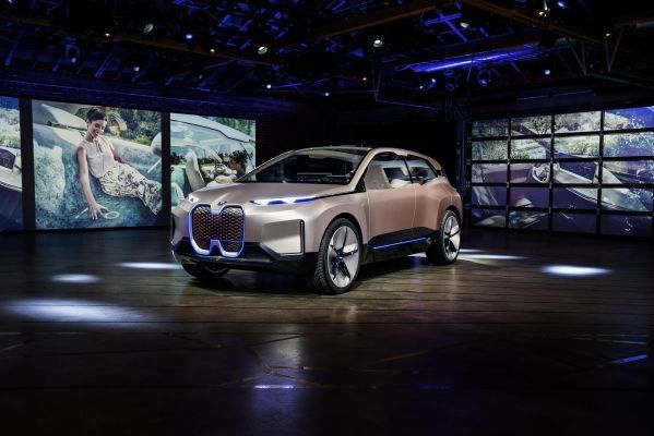 Fundamentul pentru viitorul BMW Group. BMW Vision iNEXT are premiera mondială la Los Angeles