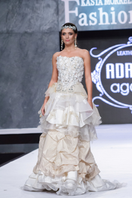 ADRIANA AGOSTINI -  Kasta Morrely Fashion Week