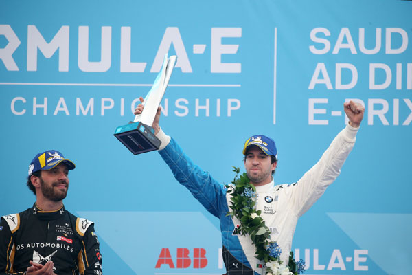 Debut triumfător: Félix da Costa câştigă pentru BMW i Andretti Motorsport la deschiderea sezonului Formula E