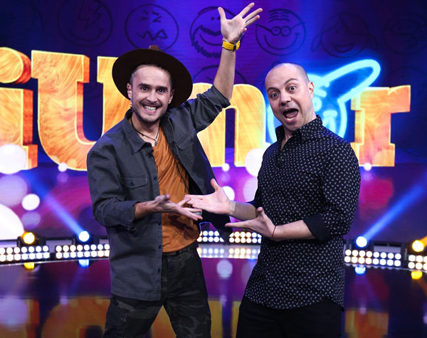 Dan Badea prezintă cel de-al șaselea sezon ”iUmor”, alături de Șerban Copoț