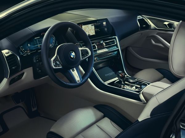 BMW M850i xDrive Coupé First Edition interior