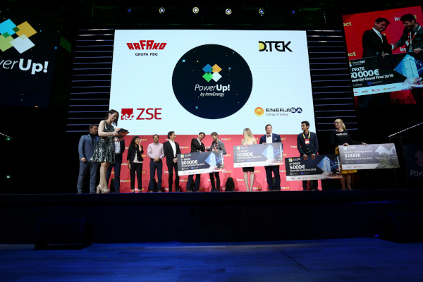 Danubia NanoTech câștigă marea finală a competiției PowerUp! din 2019 și este desemnat cel mai bun startup din regiunea ECE