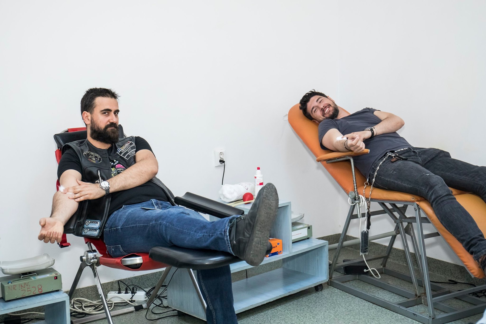 Studiu național: Doar 4 din 10 români au donat sânge până acum, iar 20% dintre donatori au făcut acest lucru pentru o persoană apropiată