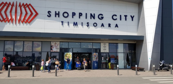 Usa GEZE TSA 395 Multi la Shopping City Timisoara