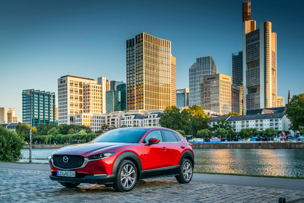 Noua Mazda CX-30: Design elegant și atitudine îndrăzneață