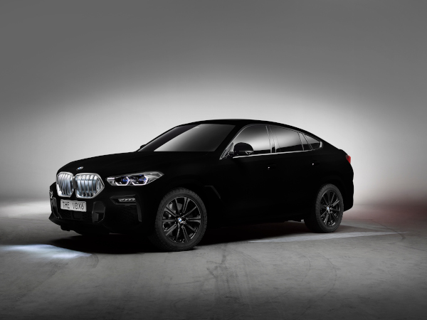 The BMW Vantablack X6 – Studio shots