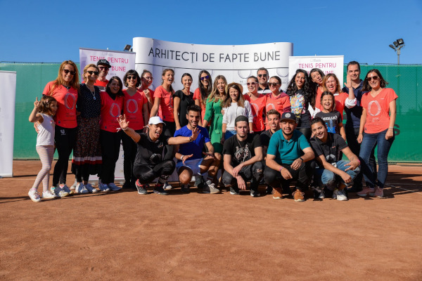 Peste 200 de participanţi la turneul caritabil Tenis pentru Fapte Bune organizat de Asociaţia The Social Incubator, au susţinut tinerii defavorizați din România.