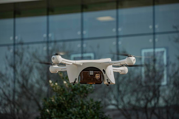 UPS înființează o nouă companie și solicită certificarea FAA pentru servicii de livrare cu drone