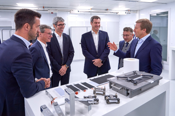 Oliver Zipse, Chairman of the Board of Management of BMW AG, and Markus Söder, Minister-President of Bavaria, visit the new Battery Cell Competence Center of the BMW Group