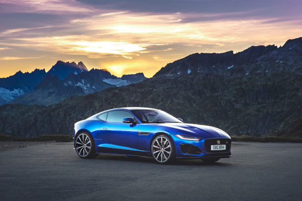 Jaguar lansează noul F-TYPE