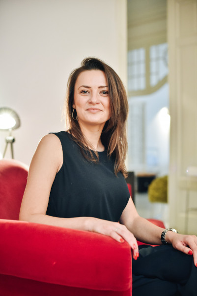 Mihaela Barbu,Communication Manager Cronicari Digitali și Head of New Media Zaga Brand