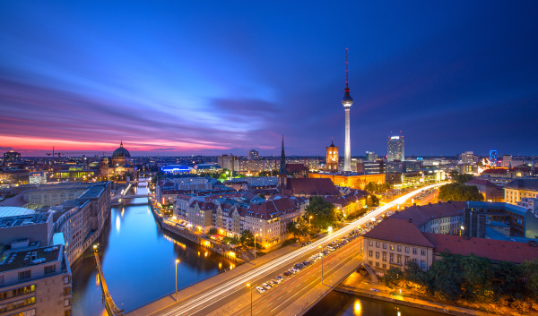 Top destinații FlixBus: Berlin și Paris sunt cele mai vizitate orașe în 2019