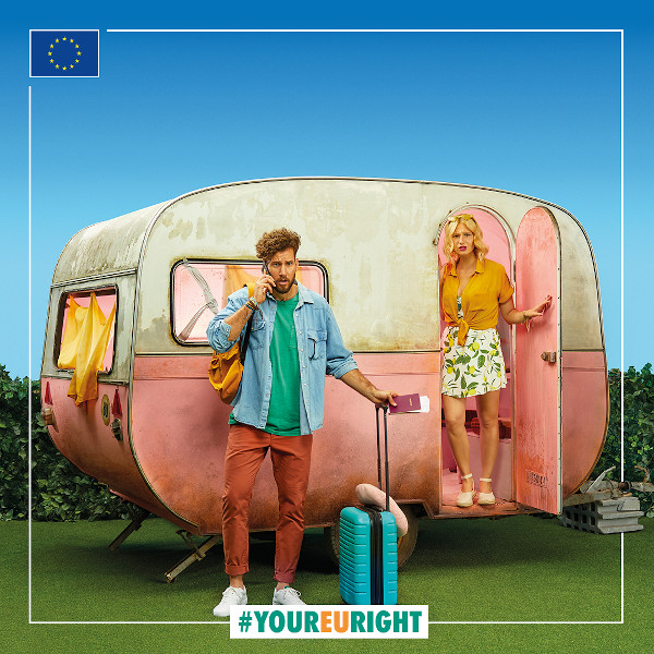 #YourEUright: Tinerii români preferă să-și achiziționeze online vacanțele