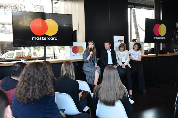 Mastercard se alătură Asociației Dăruiește Viața în lupta împotriva COVID-19, cu o donație de 100.000 euro