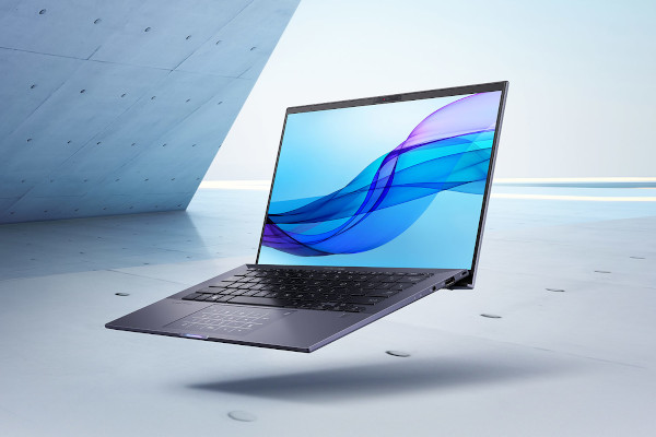Laptopul business ASUS ExpertBook B9 este disponibil în România