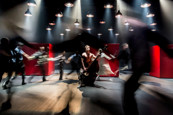 Measure for Measure_Cheek by Jowl. Foto credit Johan Persson