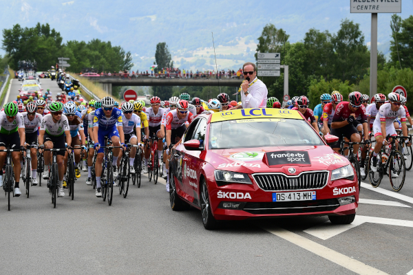 ŠKODA AUTO este de 16 ani partenerul principal oficial al Tour de France