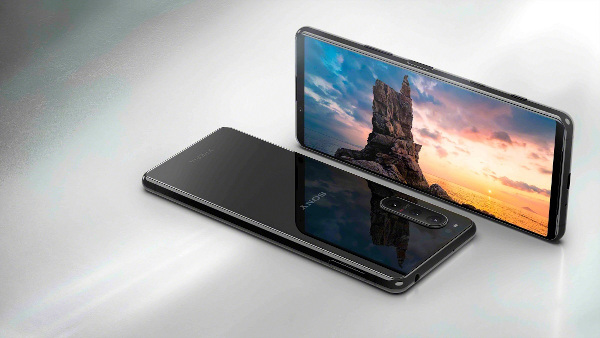 Sony prezintă Xperia 5 II, cel mai compact telefon Xperia cu tehnologie 5G care duce fotografia, gamingul și divertismentul la următorul nivel