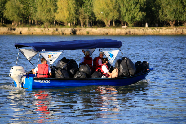 Patrula Zero Plastic: 1000 km parcurși, peste o tonă de deșeuri adunate în Delta Dunării