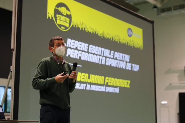 Dr. Benjamin Fernandez