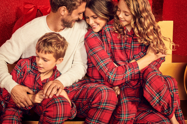 Noua colecție de pijamale și haine de casă de la Marks & Spencer